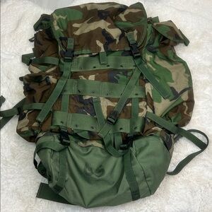 U.S. Military Camo Field Pack Large with Internal Frame Specialty Defense System